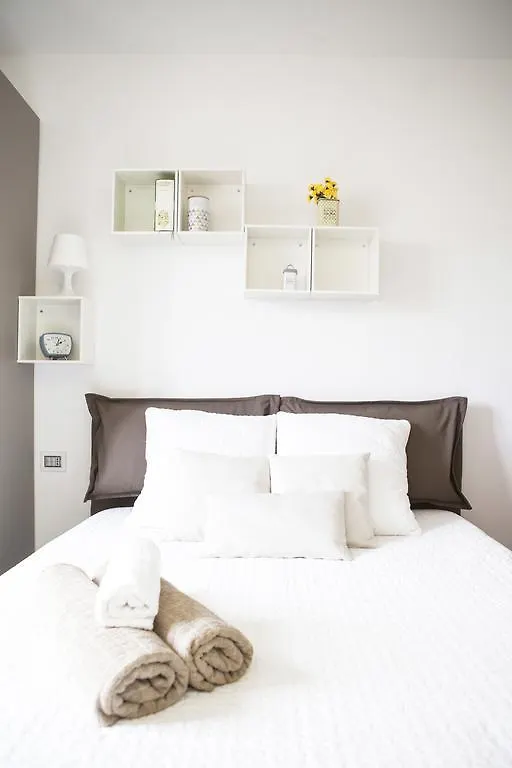 Alessia'S Flat - Sarpi Apartment Milan